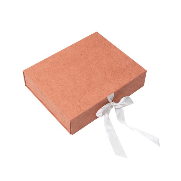 Folding Box with Ribbon Handle